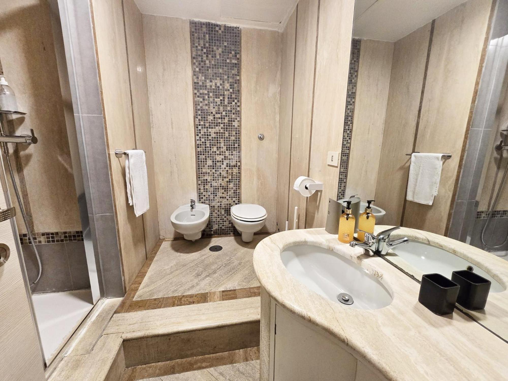 Myomax Guesthouse โรม ภายนอก รูปภาพ